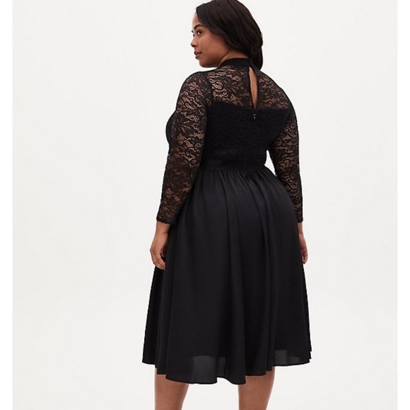 Torrid Black Lace Mock Neck Skater Midi Dress size 18 - Picture 2 of 9